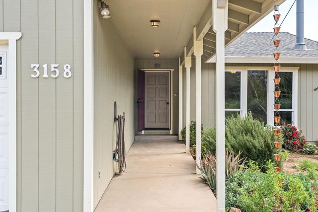 3158 Oxford Rd, Cameron Park, CA 95682