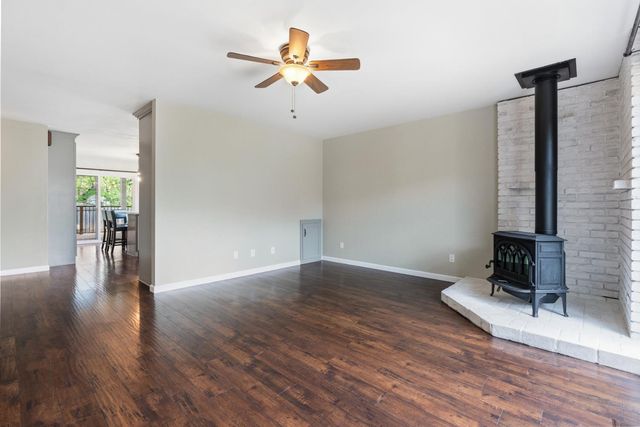 3158 Oxford Rd, Cameron Park, CA 95682