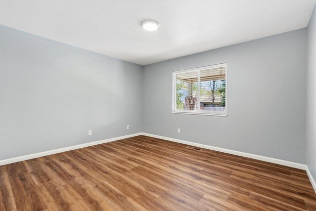 3158 Oxford Rd, Cameron Park, CA 95682