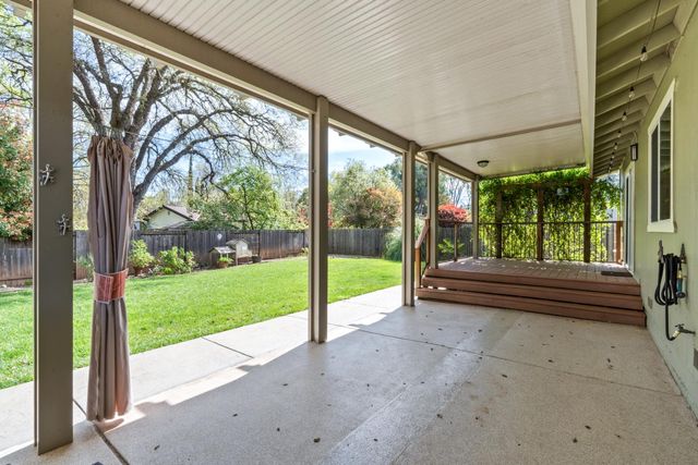 3158 Oxford Rd, Cameron Park, CA 95682