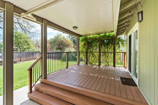 3158 Oxford Rd, Cameron Park, CA 95682