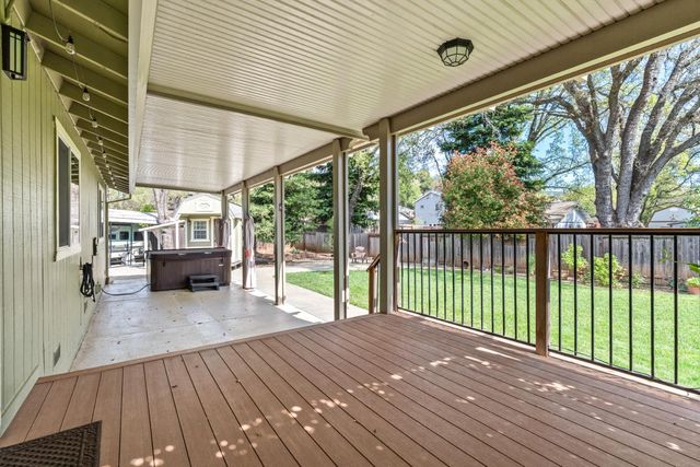 3158 Oxford Rd, Cameron Park, CA 95682