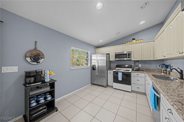 3308 32nd ST W, Lehigh Acres, FL 33971