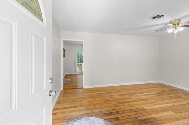 108 Katye Ct, Ashland City, TN 37015