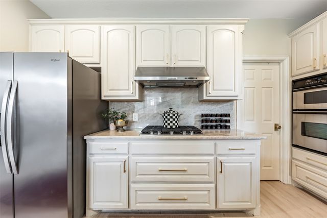 5501 Blazing Star Road, Frisco, TX 75036