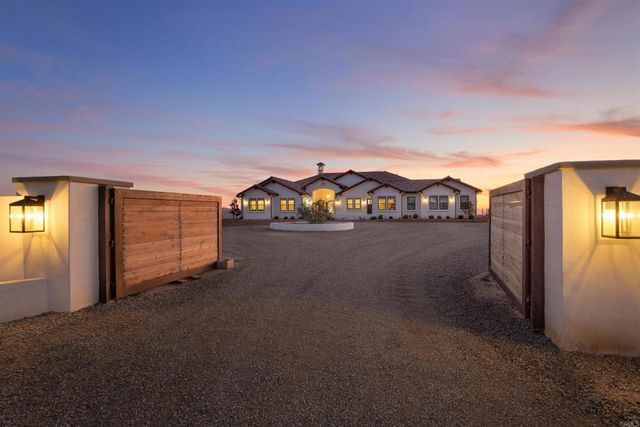 42144 Citrus Heights Road, Temecula, CA 92592