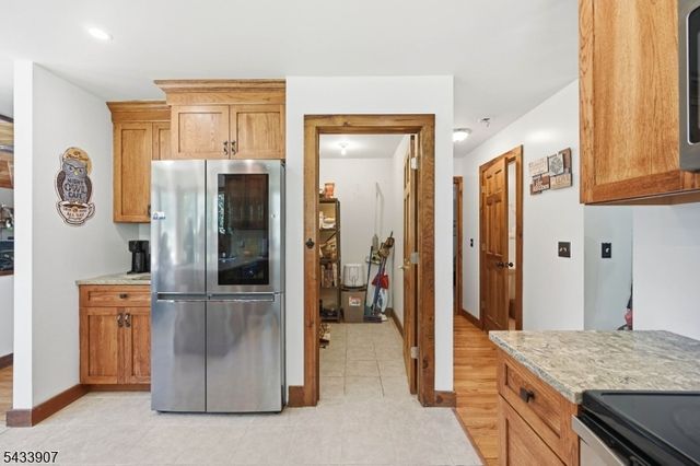 138 Overlook Dr, Montague Twp., NJ 07827