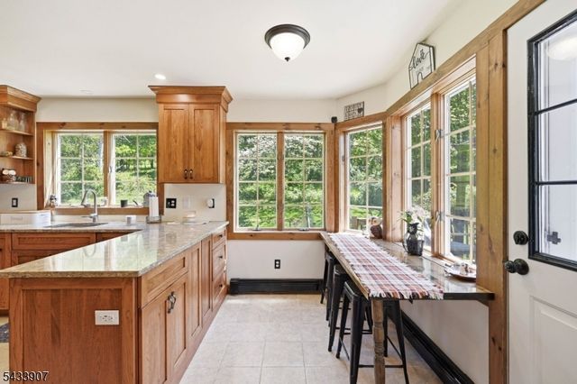 138 Overlook Dr, Montague Twp., NJ 07827