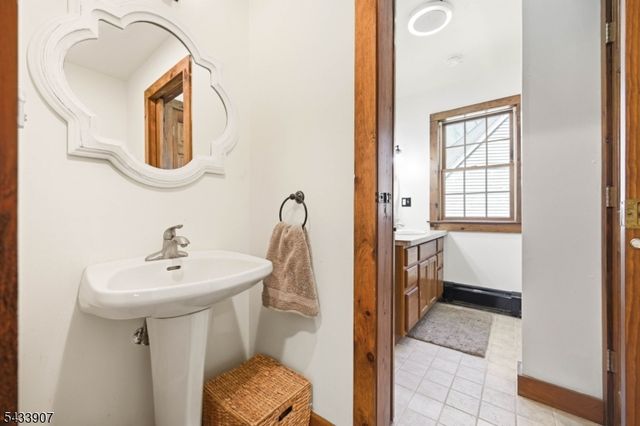 138 Overlook Dr, Montague Twp., NJ 07827