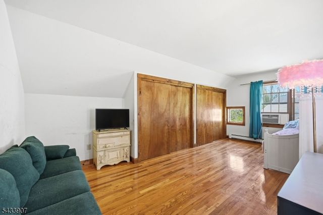 138 Overlook Dr, Montague Twp., NJ 07827