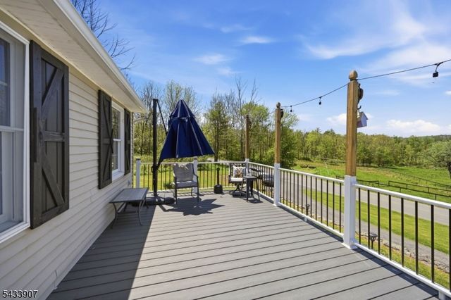 138 Overlook Dr, Montague Twp., NJ 07827