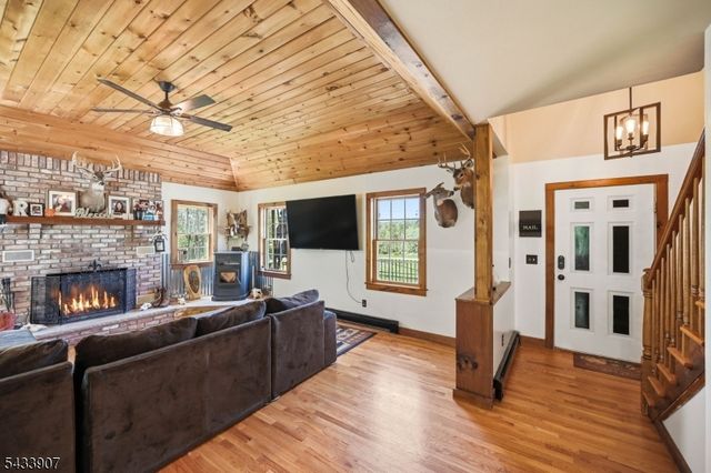 138 Overlook Dr, Montague Twp., NJ 07827