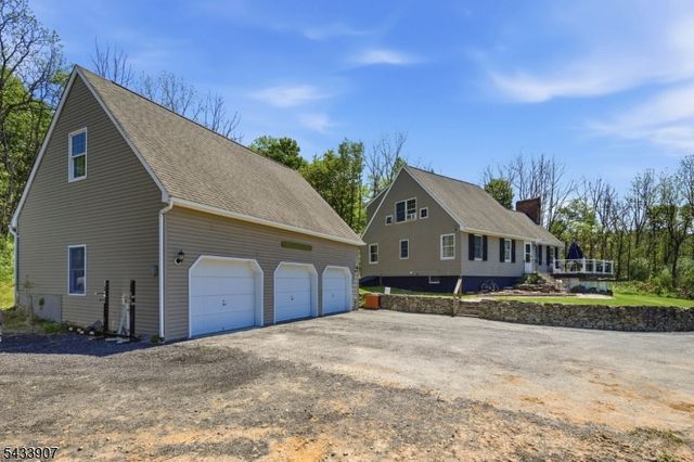 138 Overlook Dr, Montague Twp., NJ 07827