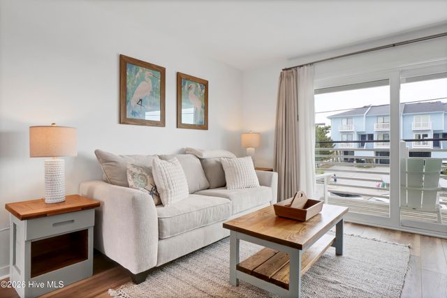 15 Nathan Street Unit 104, Wrightsville Beach, NC 28480