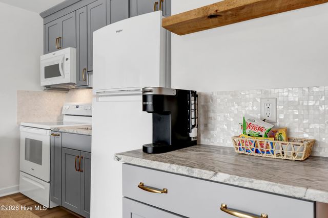 15 Nathan Street Unit 104, Wrightsville Beach, NC 28480