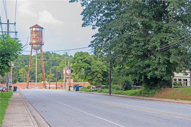 332 Naomi Street, Randleman, NC 27317