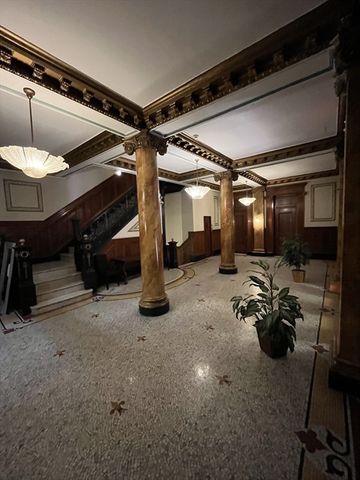 8 Garrison Street 512, Boston, MA 02116