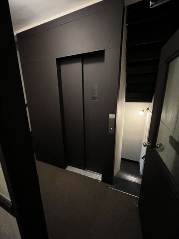 8 Garrison Street 512, Boston, MA 02116