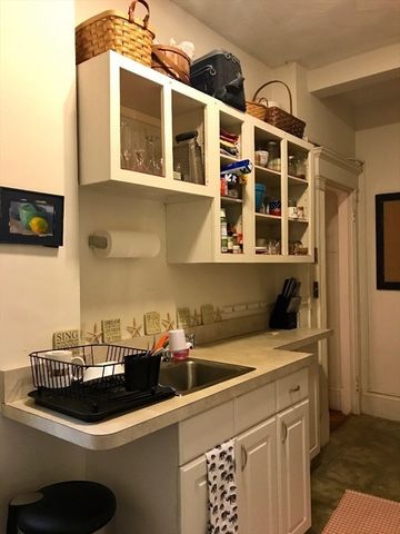 8 Garrison Street 512, Boston, MA 02116