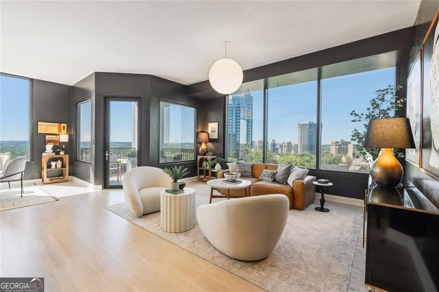 2828 Peachtree Road NW 1401, Atlanta, GA 30305