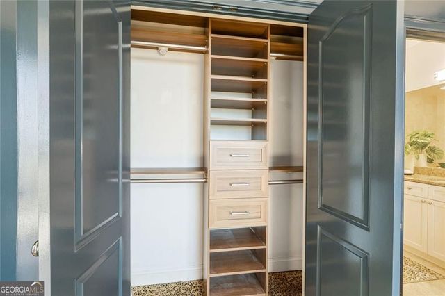 2828 Peachtree Road NW 1401, Atlanta, GA 30305