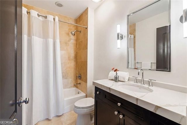 2828 Peachtree Road NW 1401, Atlanta, GA 30305