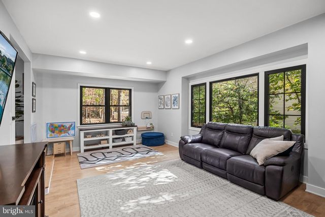 22 BRANTLEY WAY, Sicklerville, NJ 08081