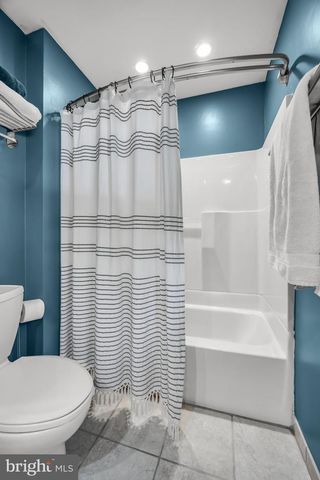 22 BRANTLEY WAY, Sicklerville, NJ 08081