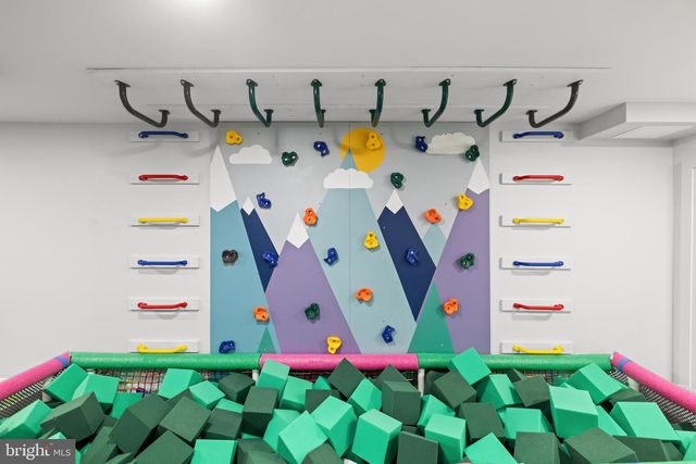 22 BRANTLEY WAY, Sicklerville, NJ 08081