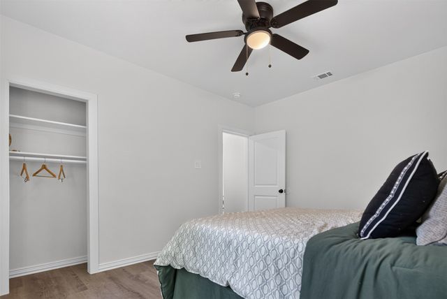 2825 Avenue I, Fort Worth, TX 76105