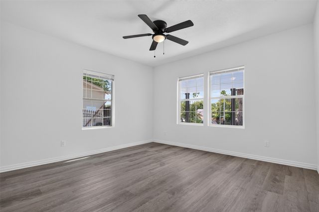 2825 Avenue I, Fort Worth, TX 76105