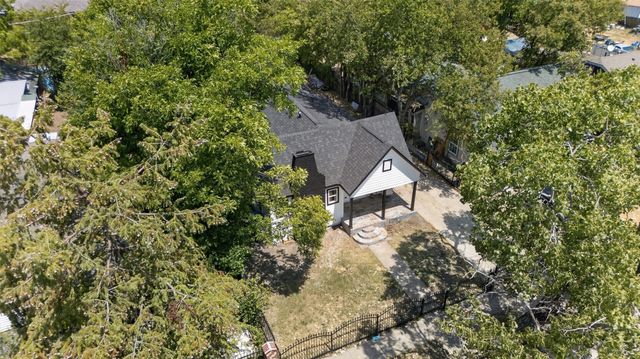 2825 Avenue I, Fort Worth, TX 76105