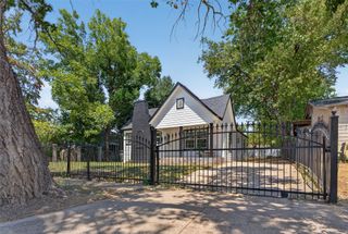 2825 Avenue I, Fort Worth, TX 76105