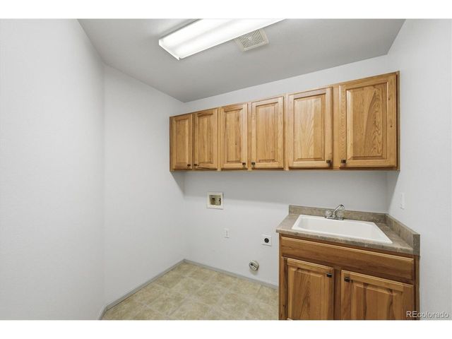 10580 Kicking Horse Dr, Littleton, CO 80125