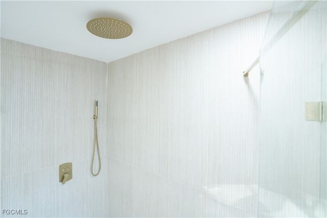 16701 Bobcat DR, Fort Myers, FL 33908