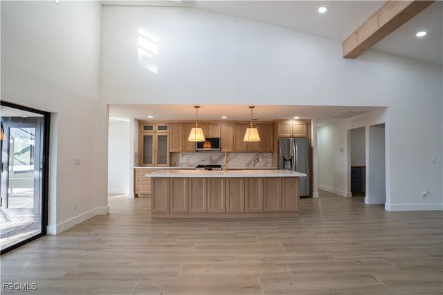 16701 Bobcat DR, Fort Myers, FL 33908