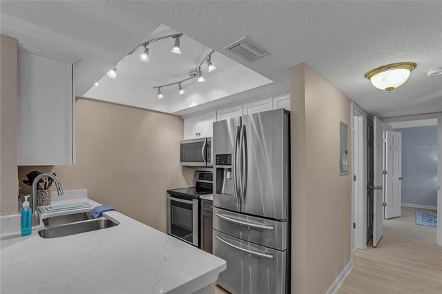 716 LYNDHURST STREET 701, Dunedin, FL 34698