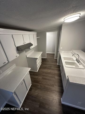 566 DENNIS Avenue, Orange Park, FL 32065