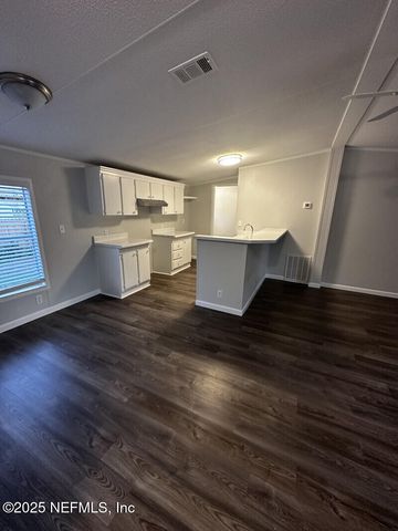 566 DENNIS Avenue, Orange Park, FL 32065