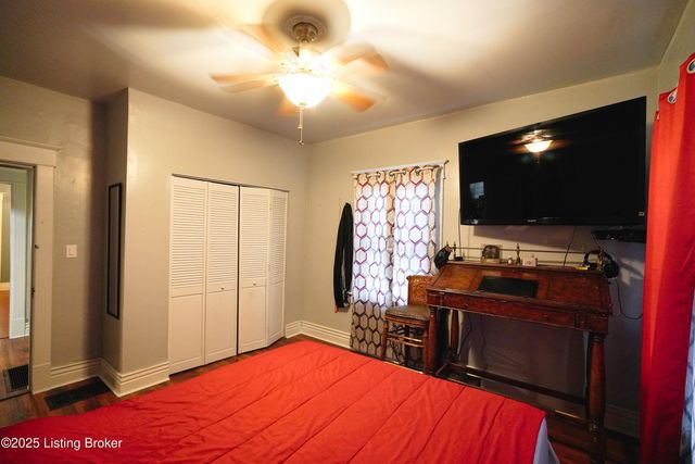 4716 S 3rd St, Louisville, KY 40214