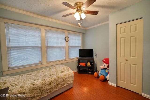 4716 S 3rd St, Louisville, KY 40214