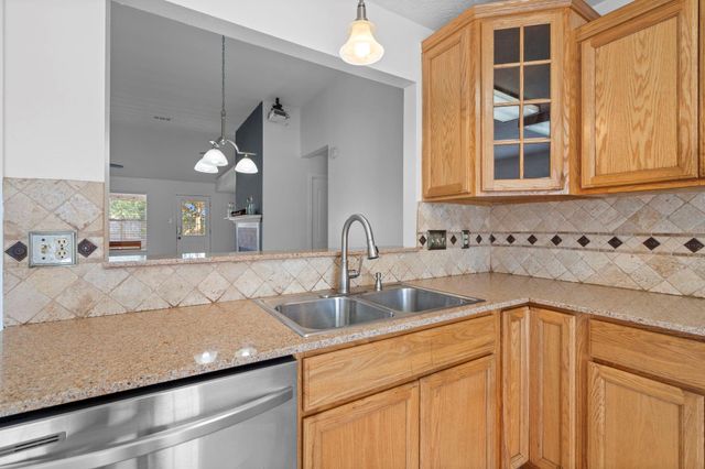 4919 Shady Oaks Lane, Friendswood, TX 77546