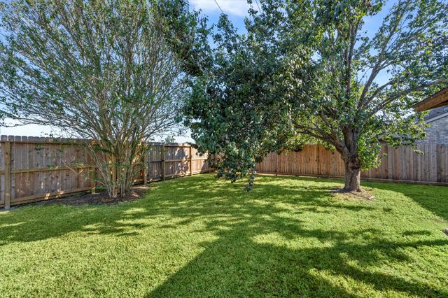 4919 Shady Oaks Lane, Friendswood, TX 77546