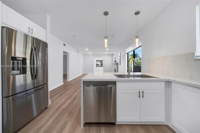 1925 SW 23rd St, Miami, FL 33145