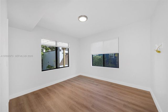 1925 SW 23rd St, Miami, FL 33145