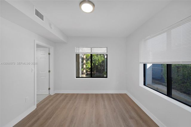 1925 SW 23rd St, Miami, FL 33145