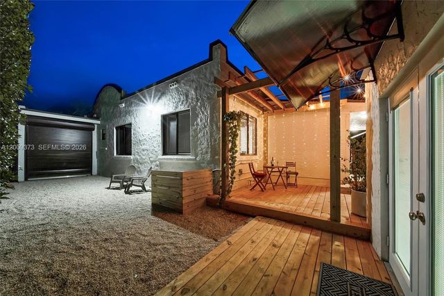 1925 SW 23rd St, Miami, FL 33145