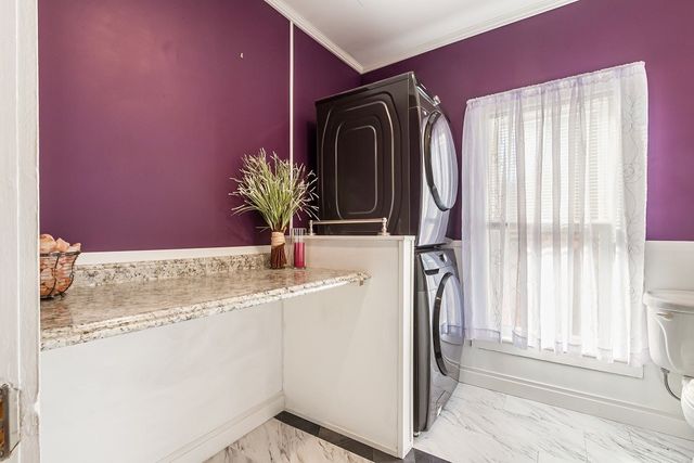 93 West Main Street, Manchester, NY 14548