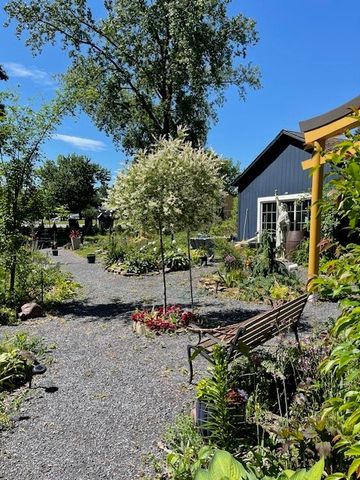 93 West Main Street, Manchester, NY 14548