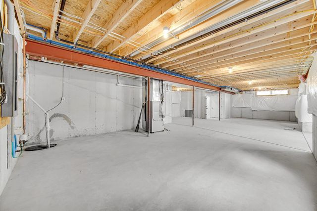 11039 Macedon Street, Winfield, IN 46307